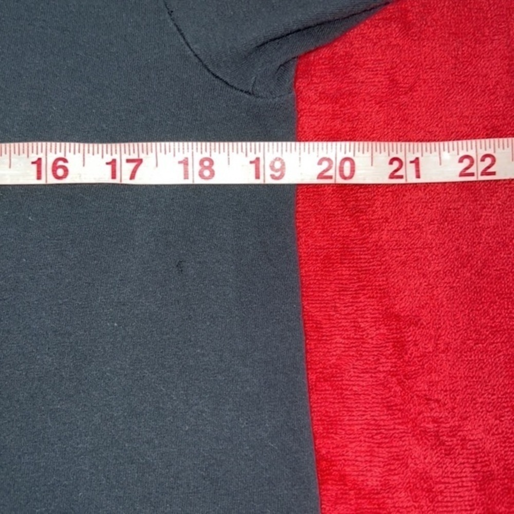 Unisex Shakira 2018 El Dorado World Tour Distressed Graphic Tee - Picture 11 of 12